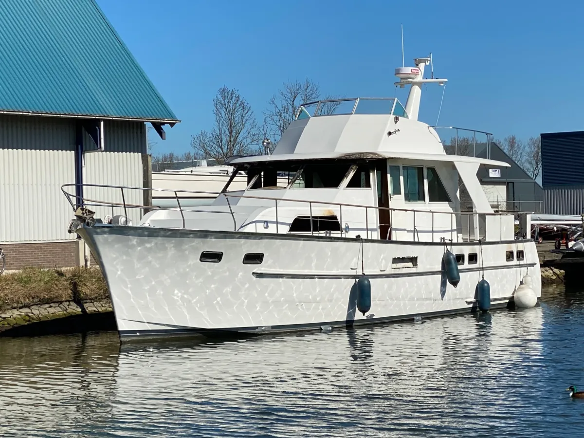 Polyester Motorboat Hatteras 53 Flybridge