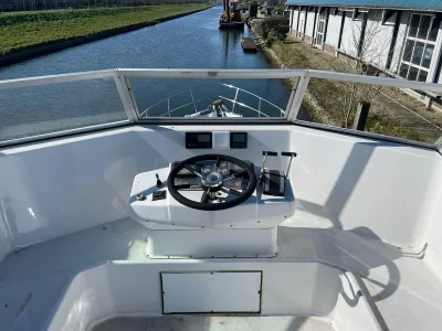 Polyester Motorboat Hatteras 53 Flybridge Photo 7