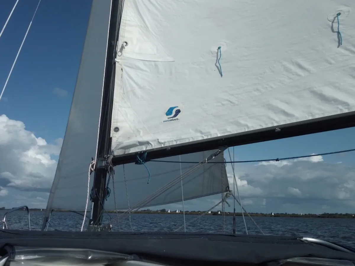 Polyester Sailboat Compromis 720