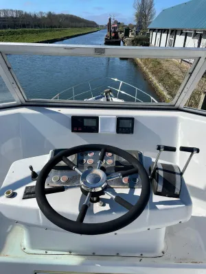 Polyester Motorboat Hatteras 53 Flybridge Photo 12