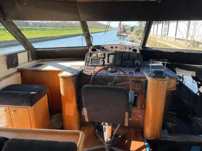 Polyester Motorboat Hatteras 53 Flybridge Photo 16