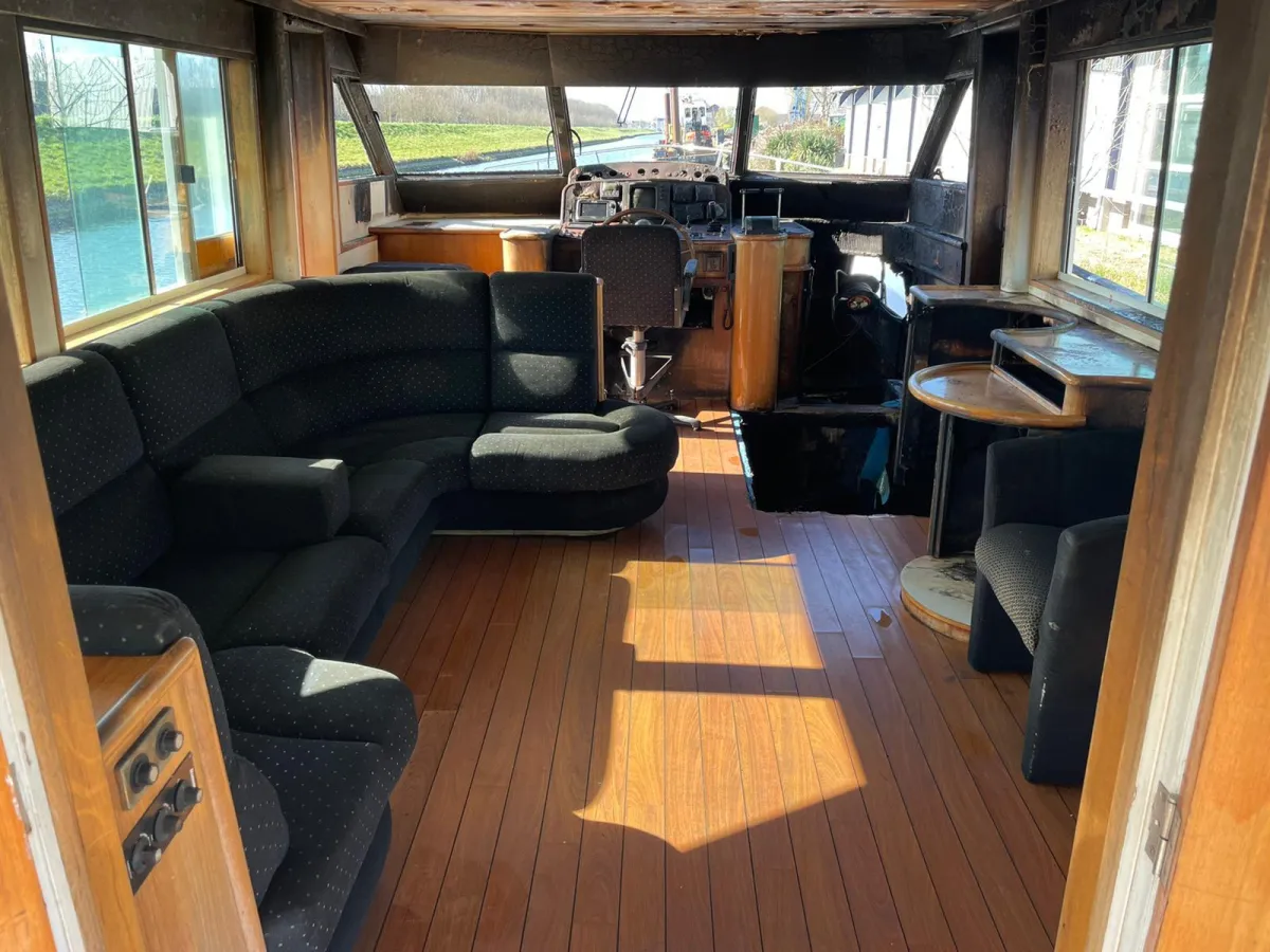 Polyester Motorboat Hatteras 53 Flybridge