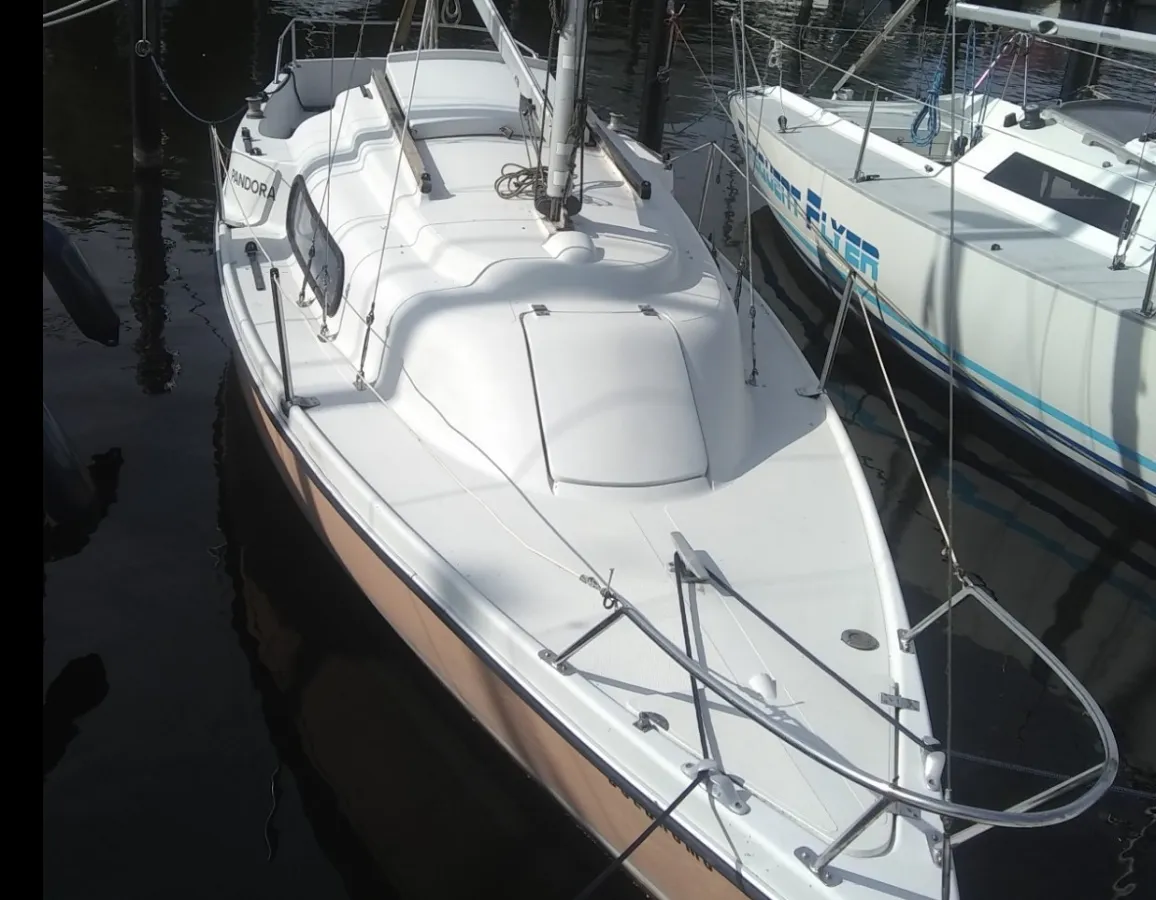 Polyester Sailboat Pandora 700