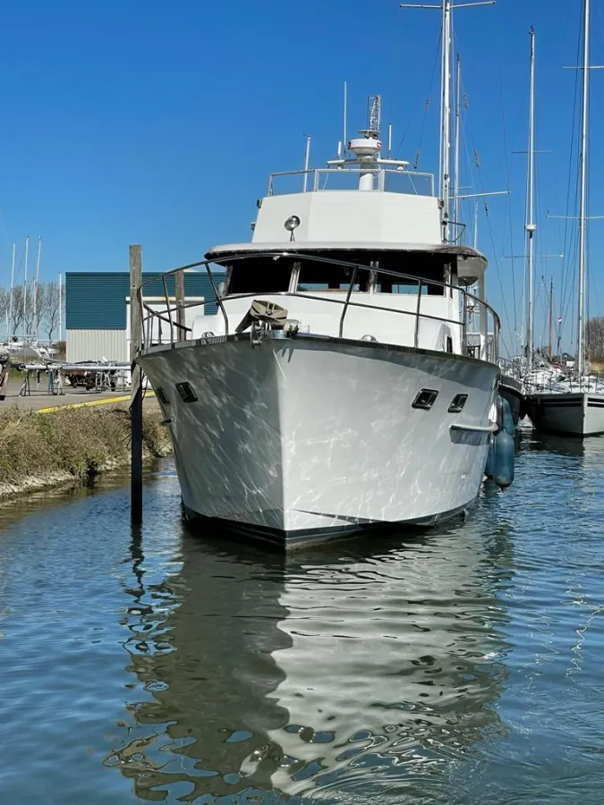 Polyester Motorboat Hatteras 53 Flybridge