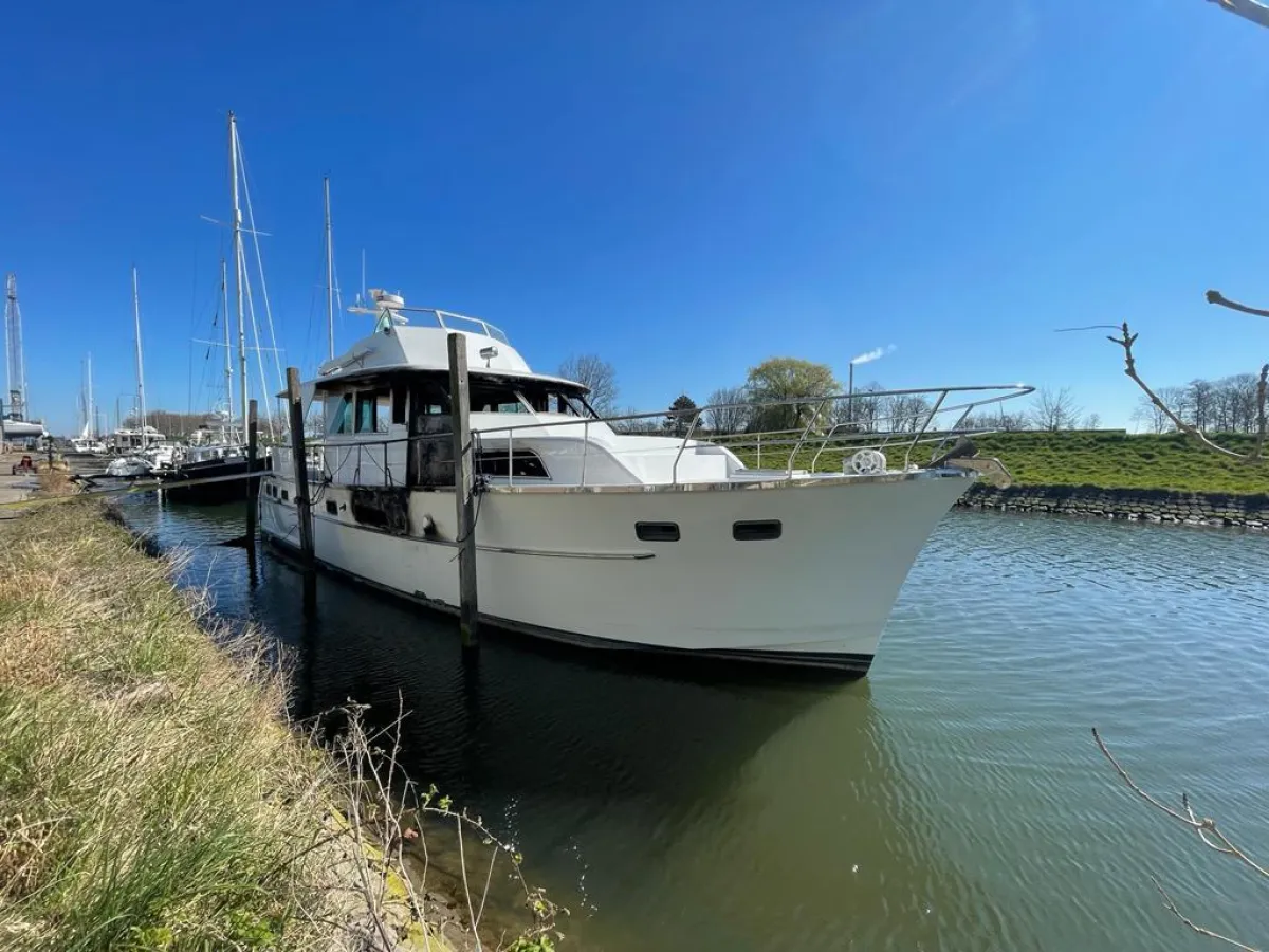 Polyester Motorboat Hatteras 53 Flybridge