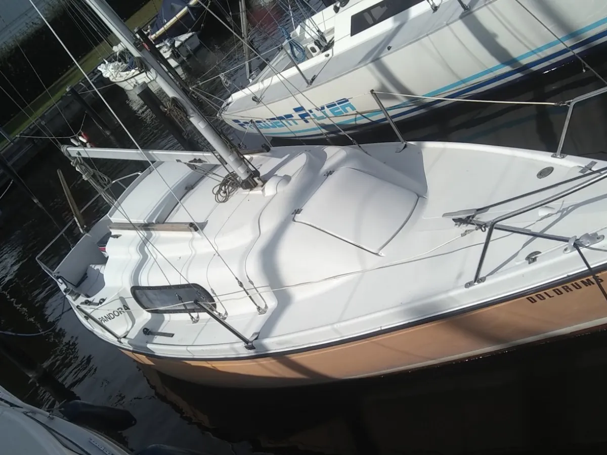 Polyester Sailboat Pandora 700