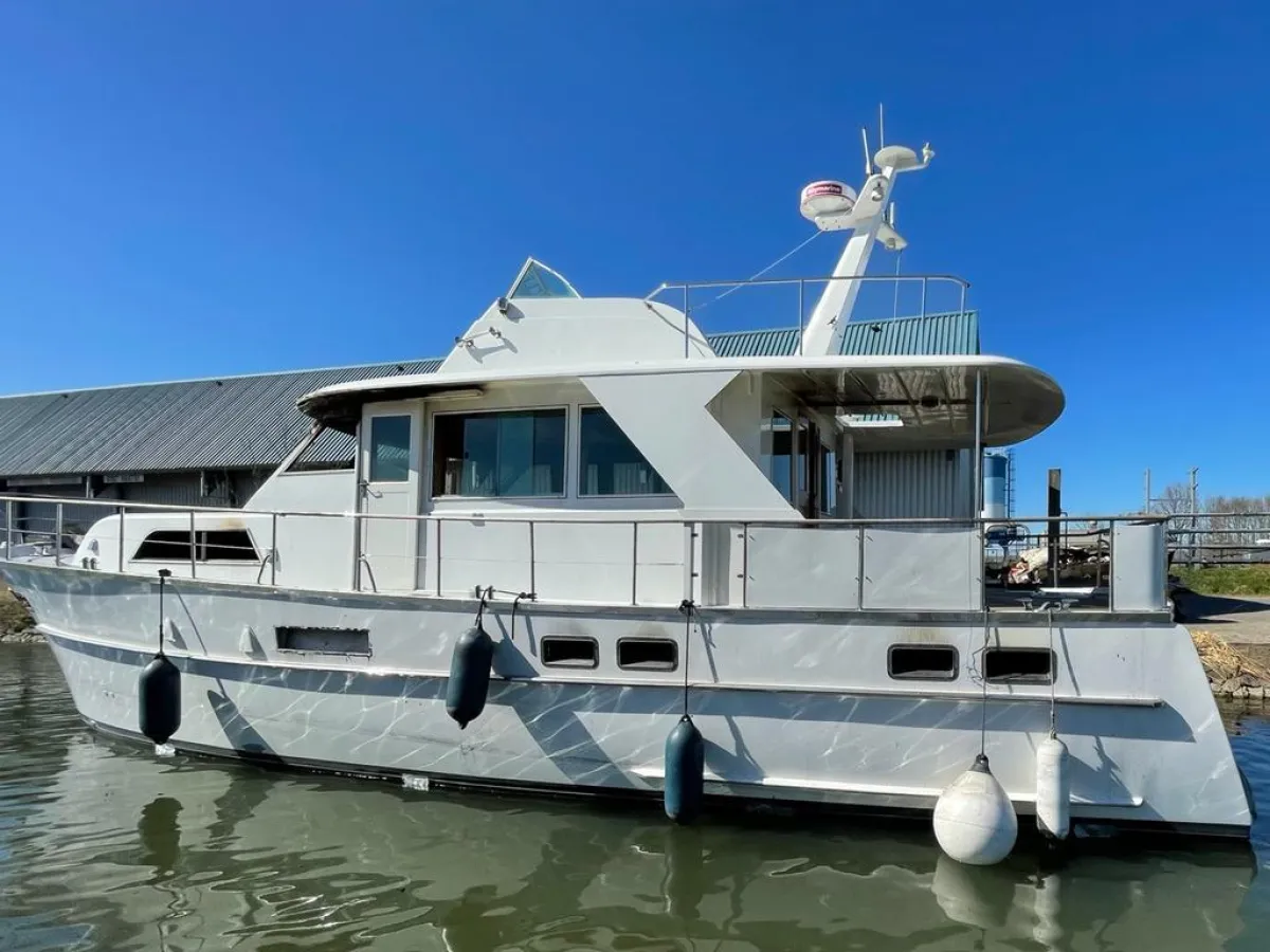 Polyester Motorboat Hatteras 53 Flybridge