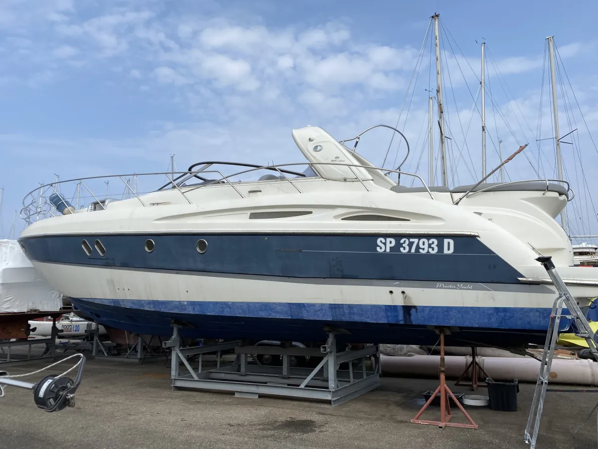 Polyester Motorboat One Off 47 Méditerranée