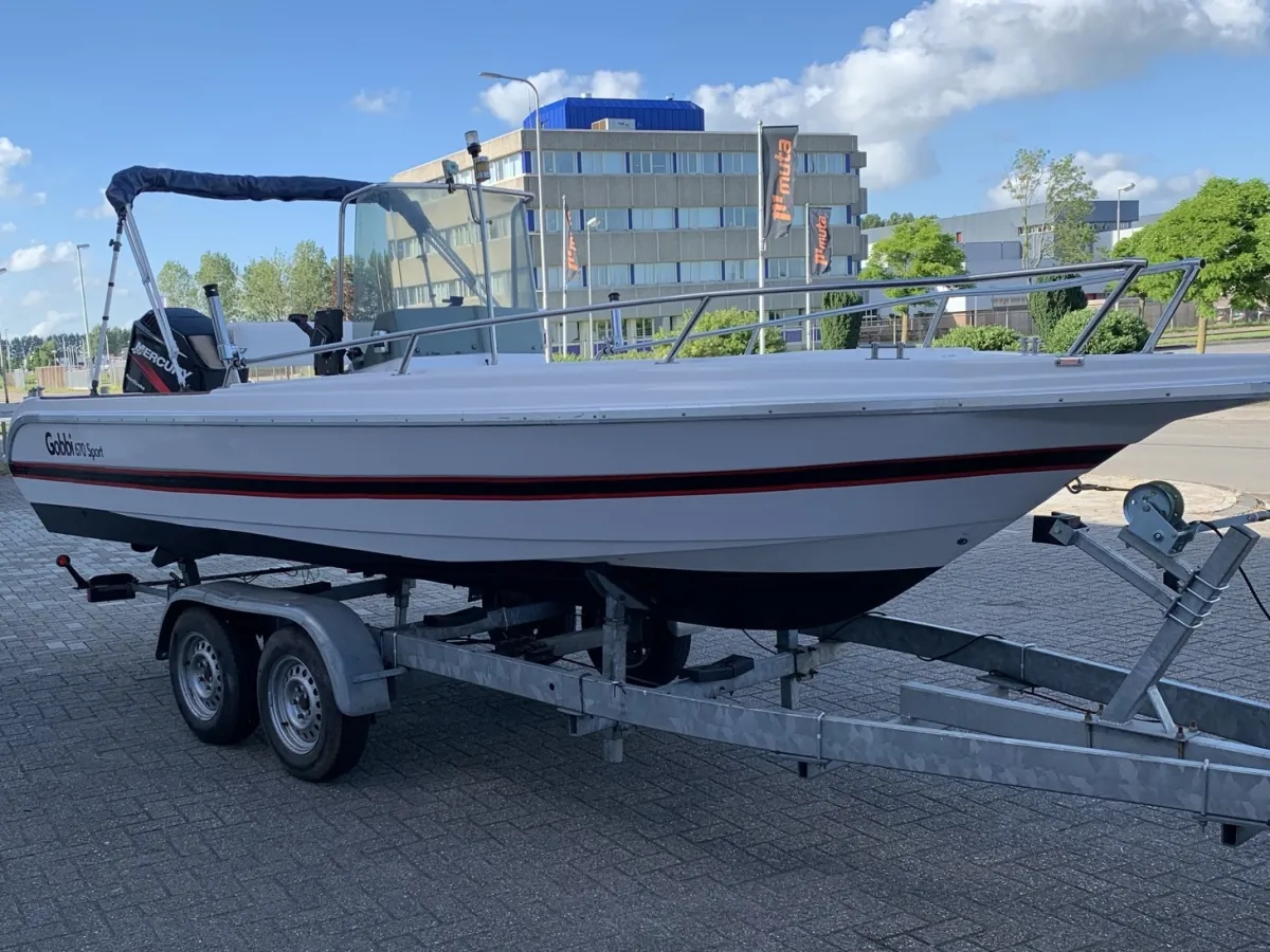 Polyester Console boat Gobbi 670 Sport Fisherman