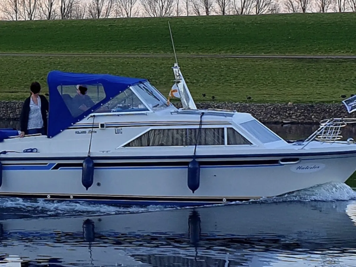 Polyester Motorboat Polaris Beta 735