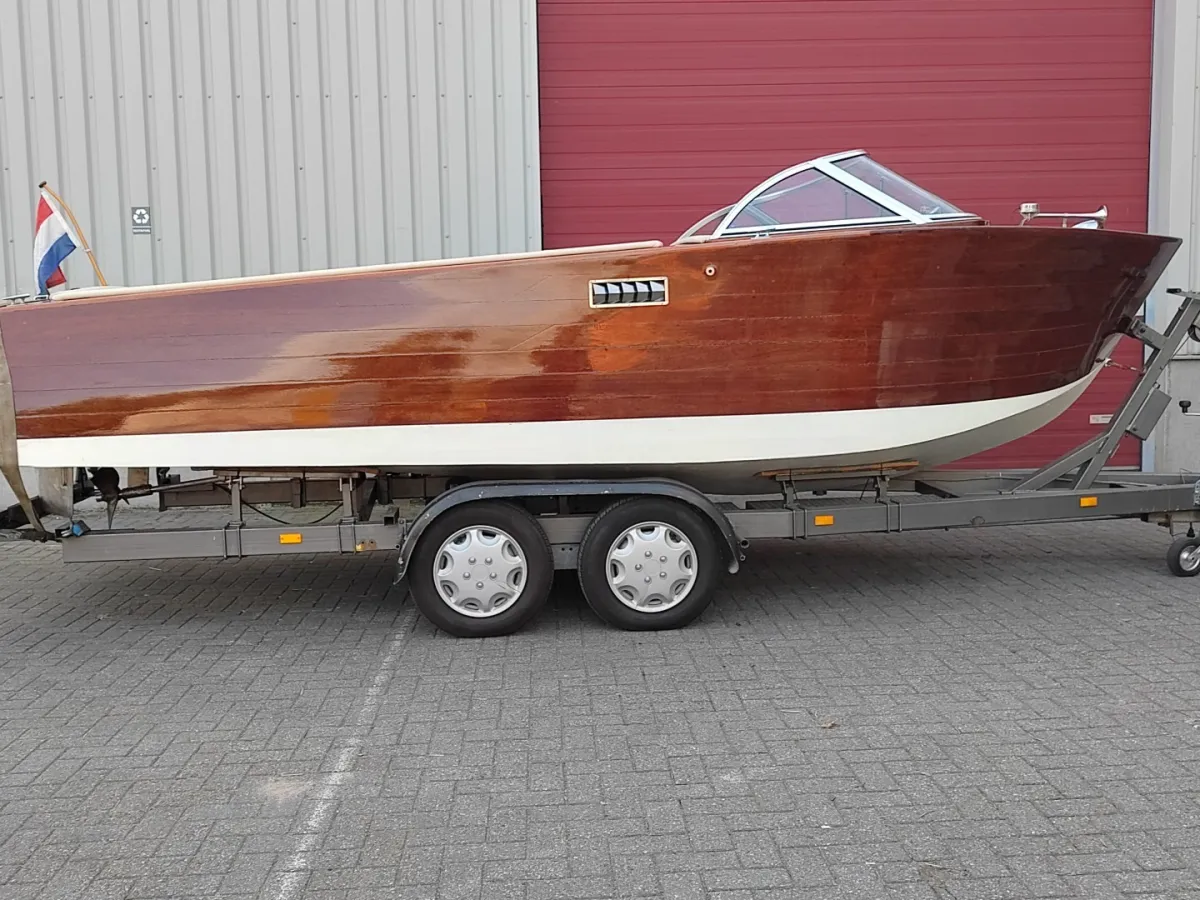 Wood Motorboat One Off Runabout 580