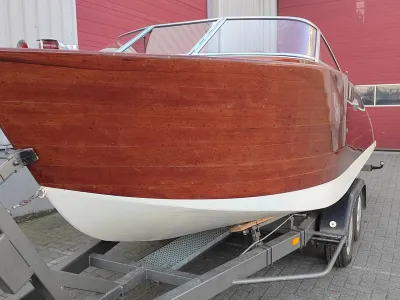 Wood Motorboat One Off Runabout 580 Photo 3