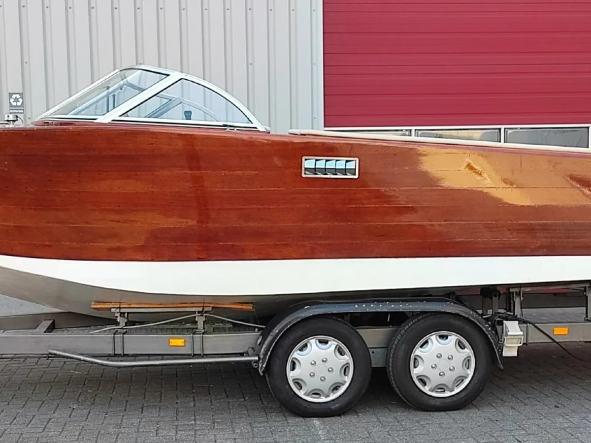 Wood Motorboat One Off Runabout 580