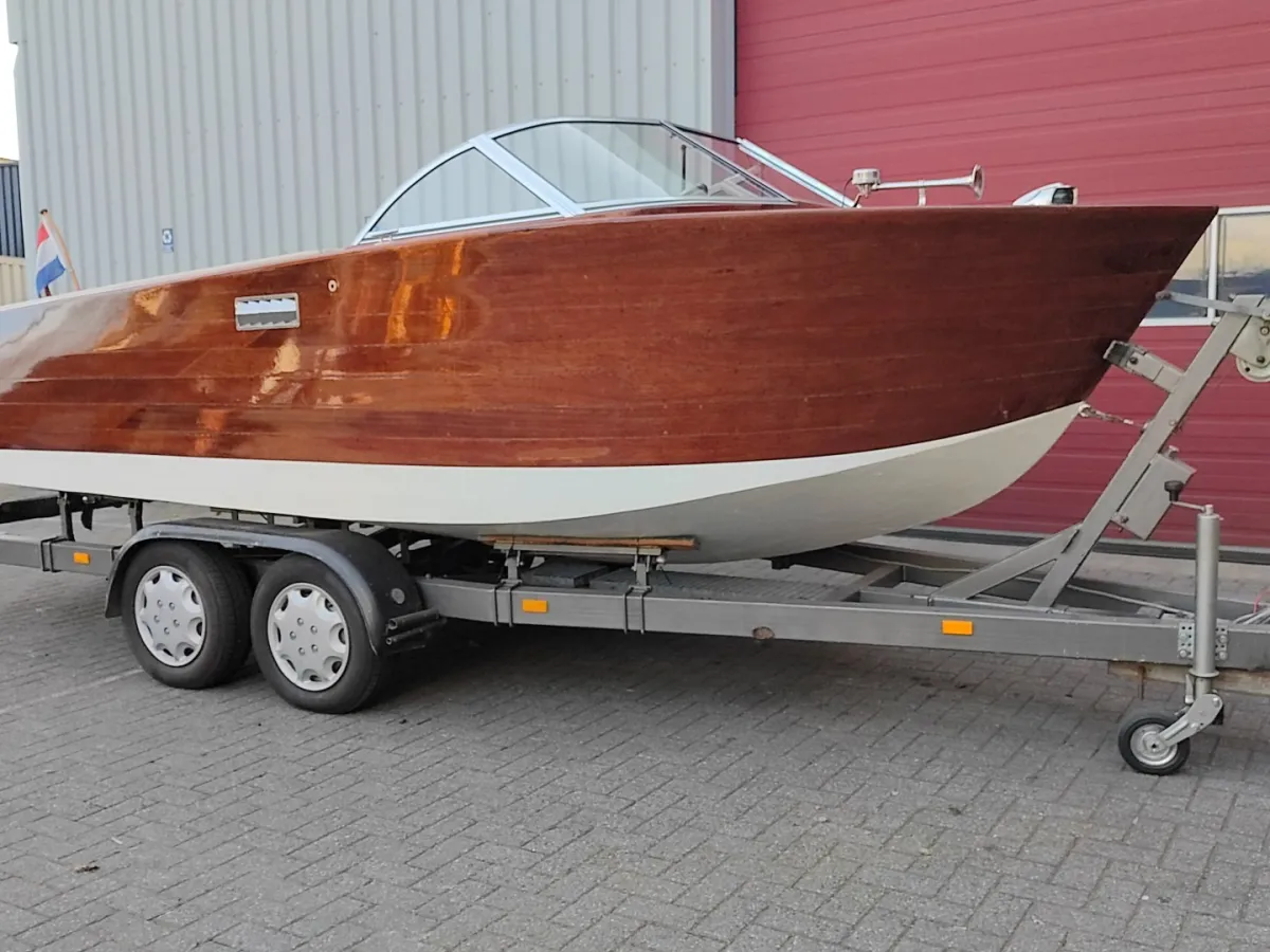 Wood Motorboat One Off Runabout 580