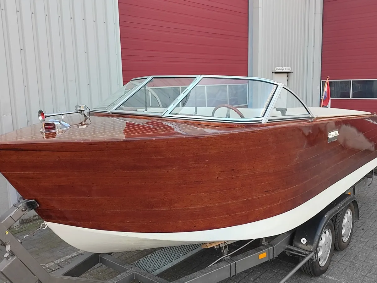 Wood Motorboat One Off Runabout 580