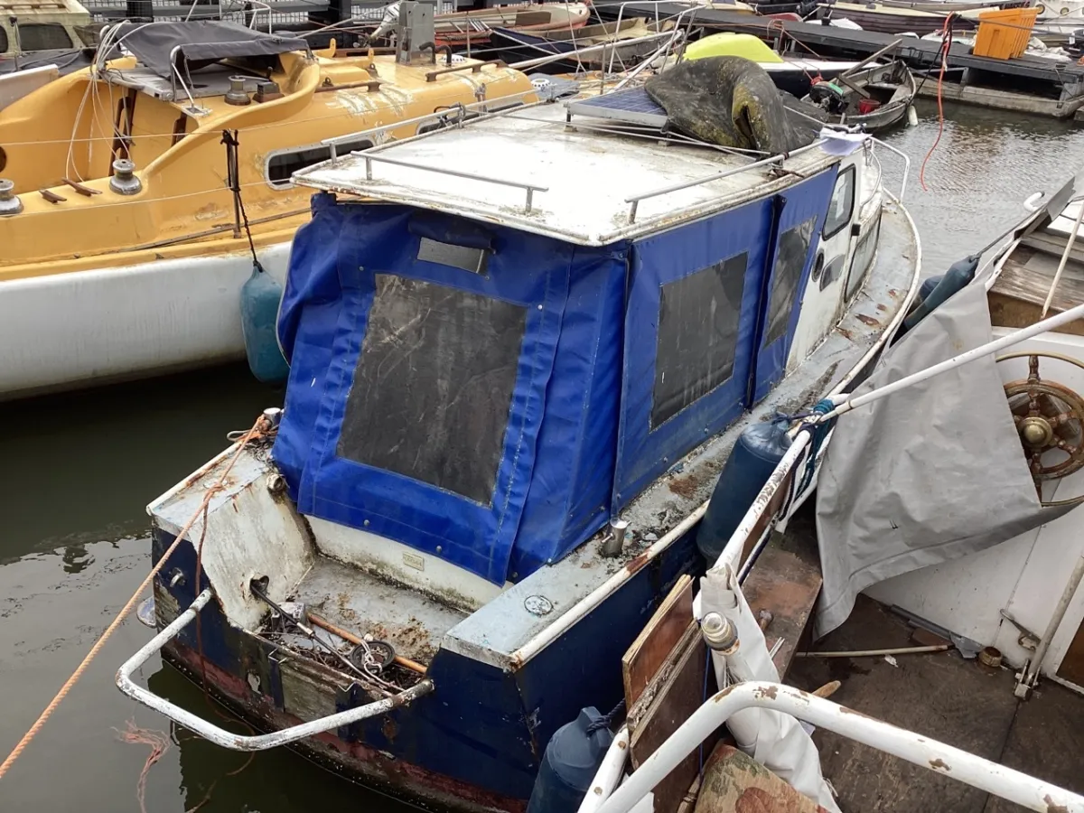 Steel Budgetboat Cabin boat 700