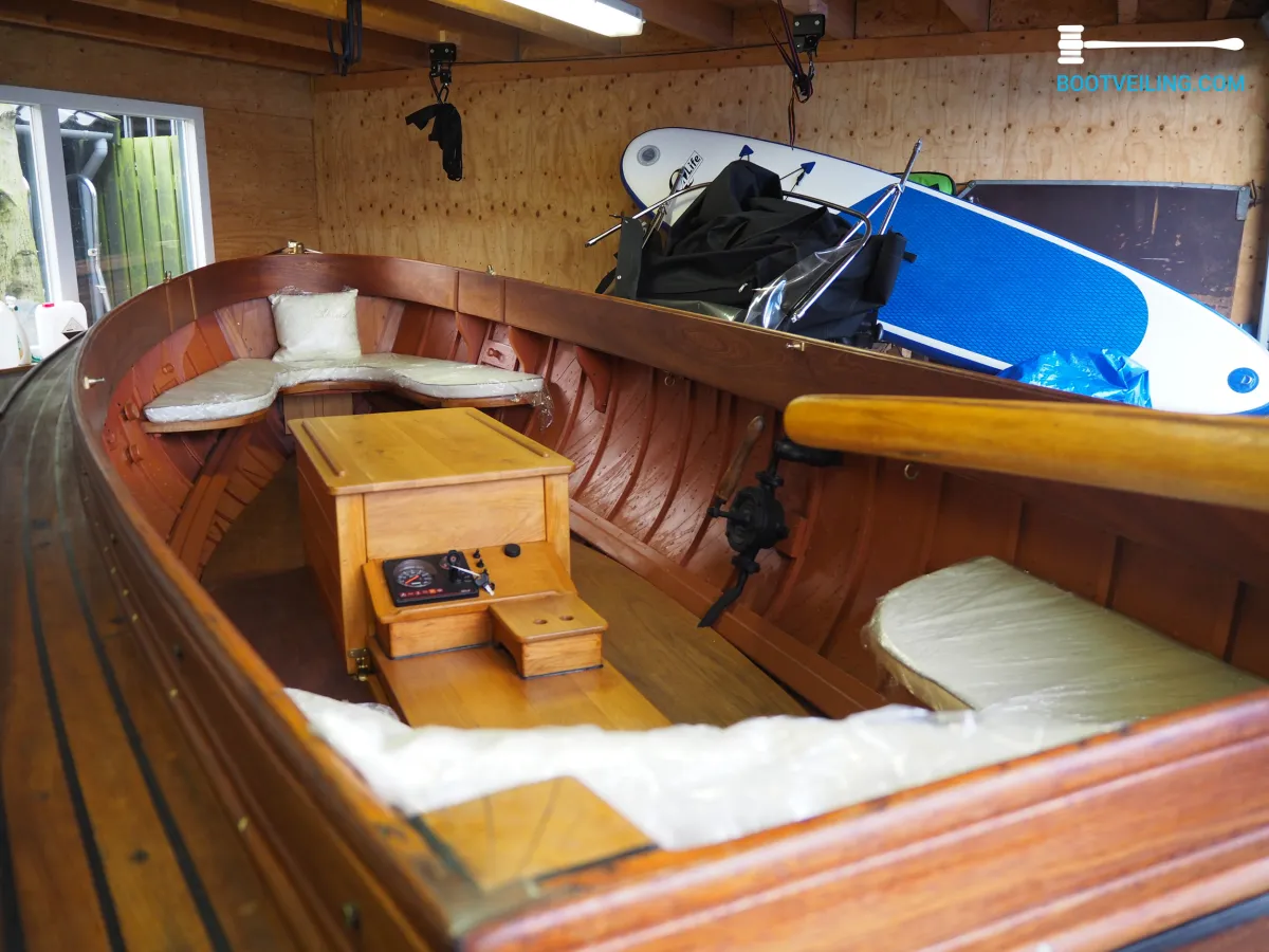 Wood Sloop Admiraal 22