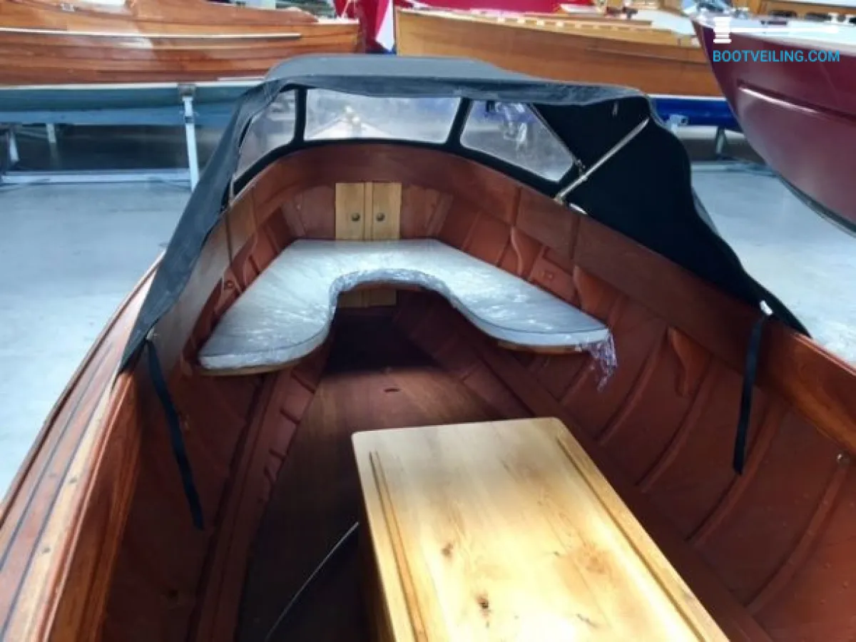 Wood Sloop Admiraal 22