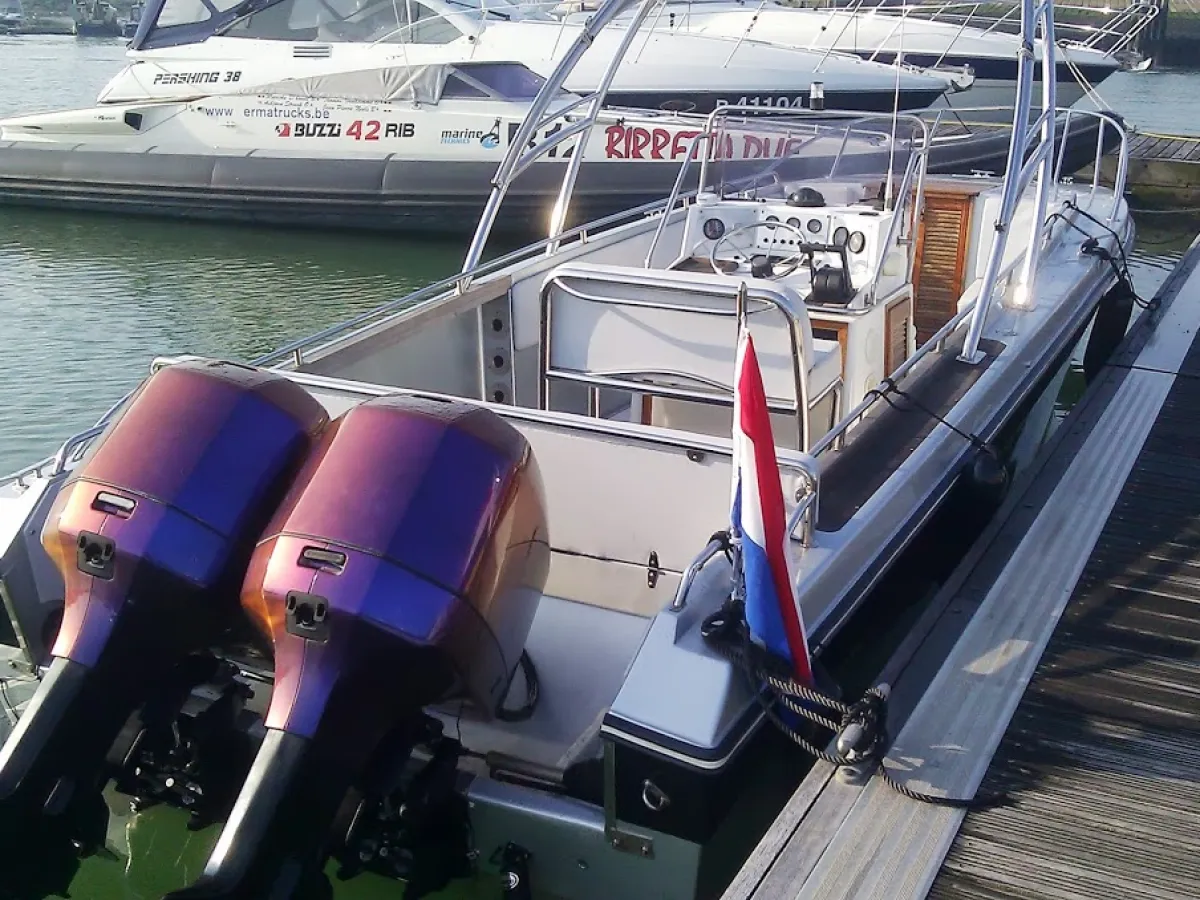 Polyester Speedboat Wellcraft 30 Sport