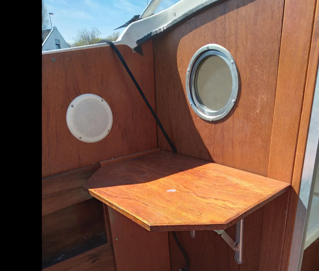 Polyester Motorboat Shetland 550