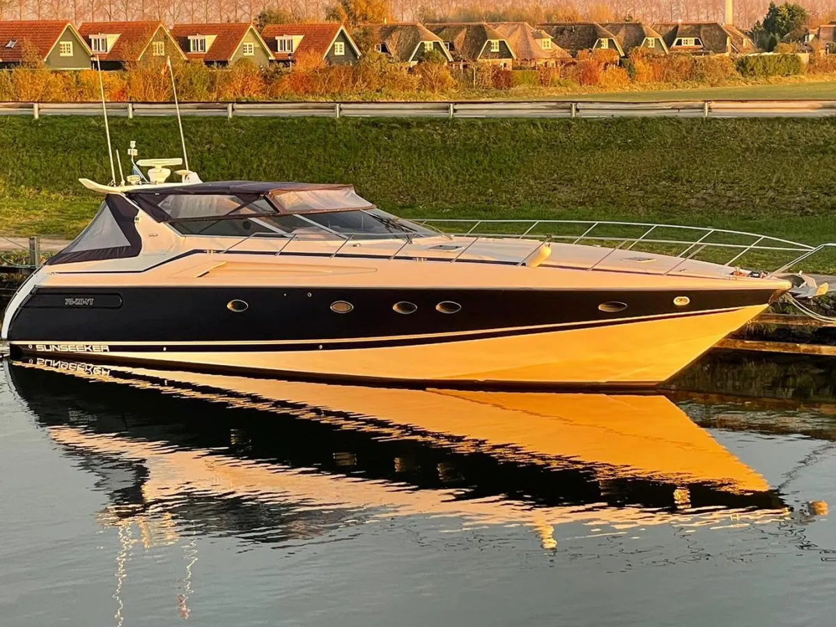 Polyester Motorboot Sunseeker Camargue 55