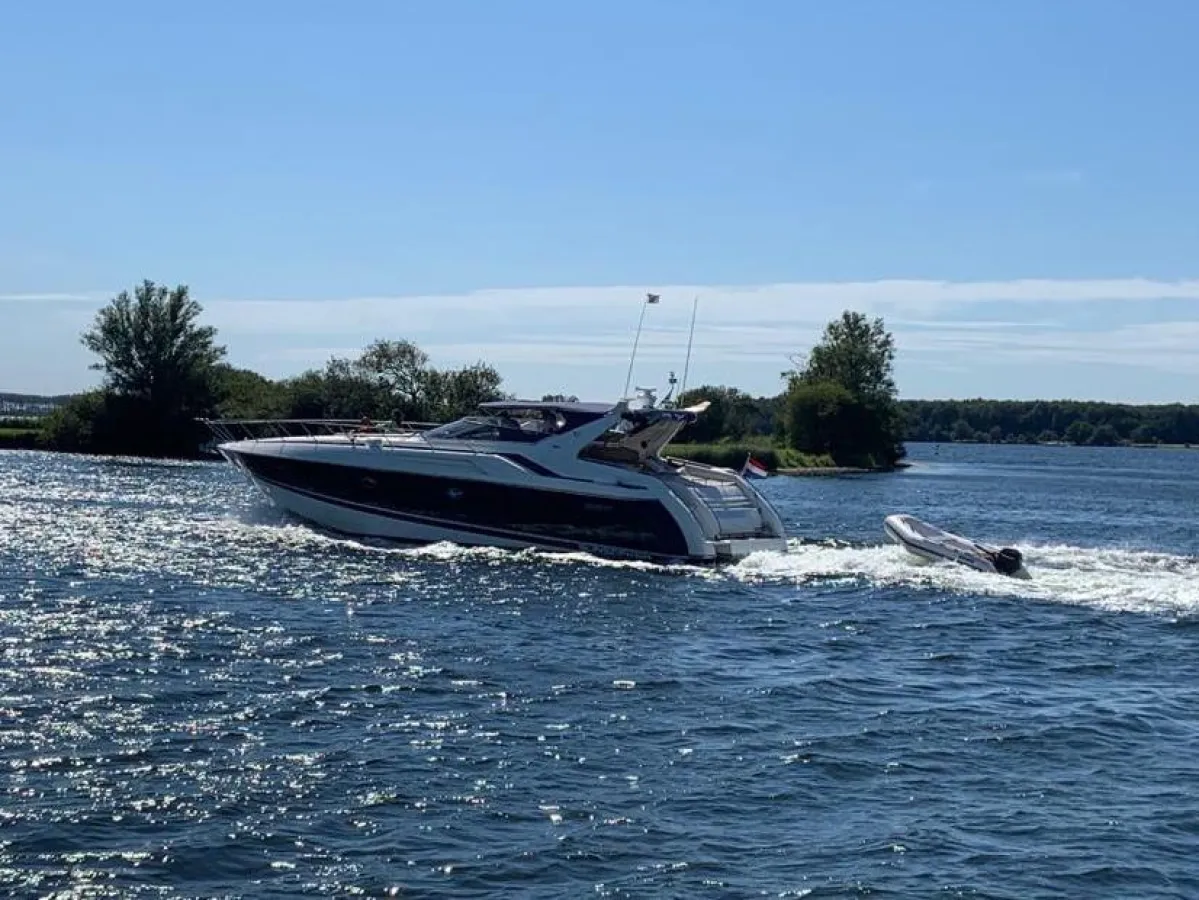 Polyester Motorboot Sunseeker Camargue 55