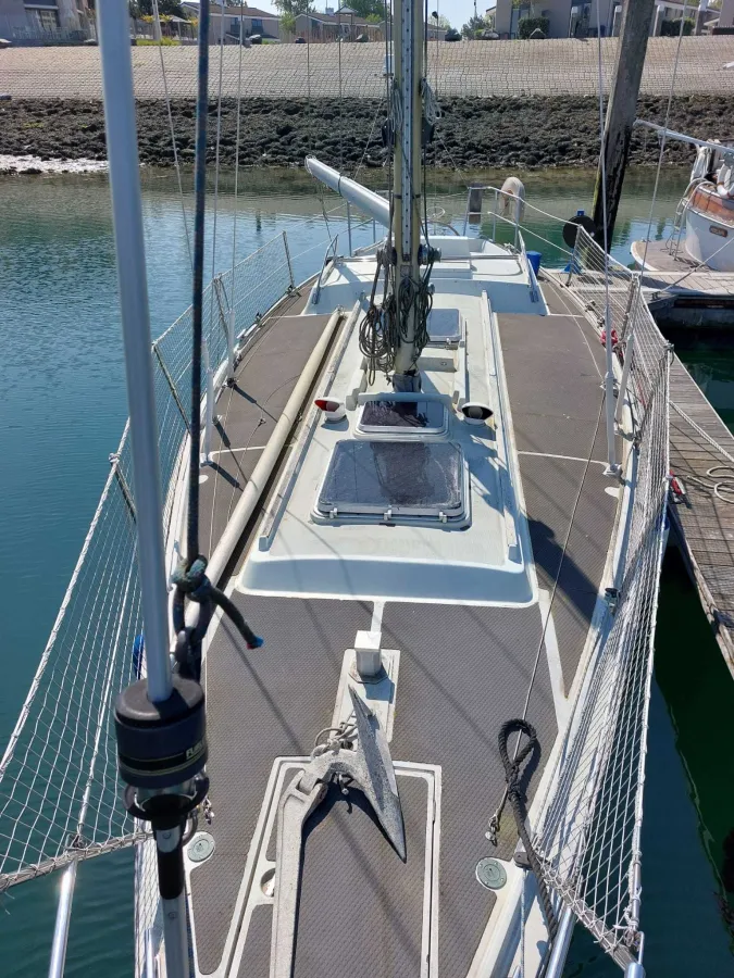 Polyester Sailboat Dufour 35