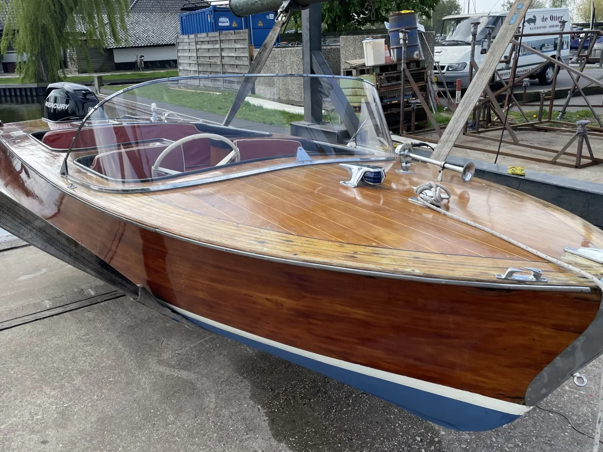 Wood Speedboat Nordson Nereid De Luxe 486