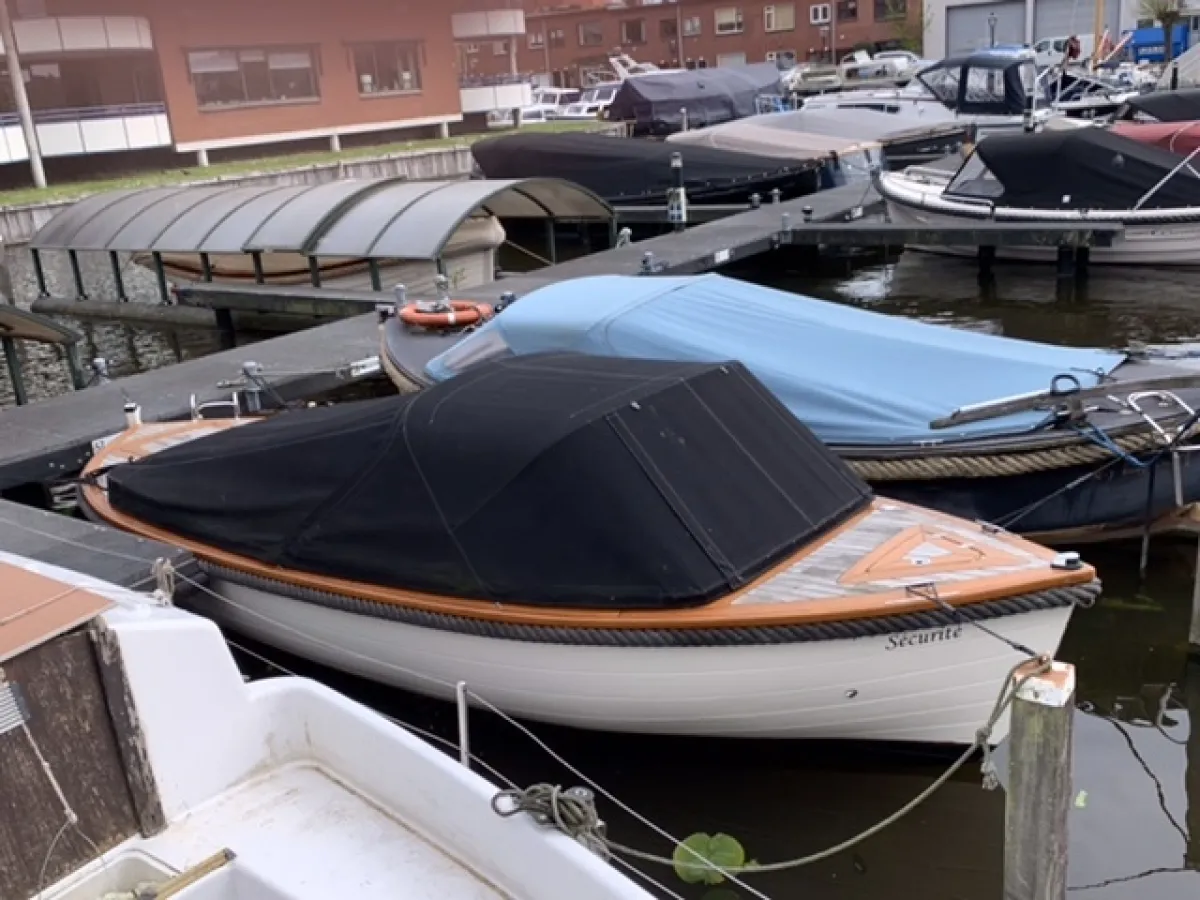 Polyester Sloop Vioolsloep Luxury 630