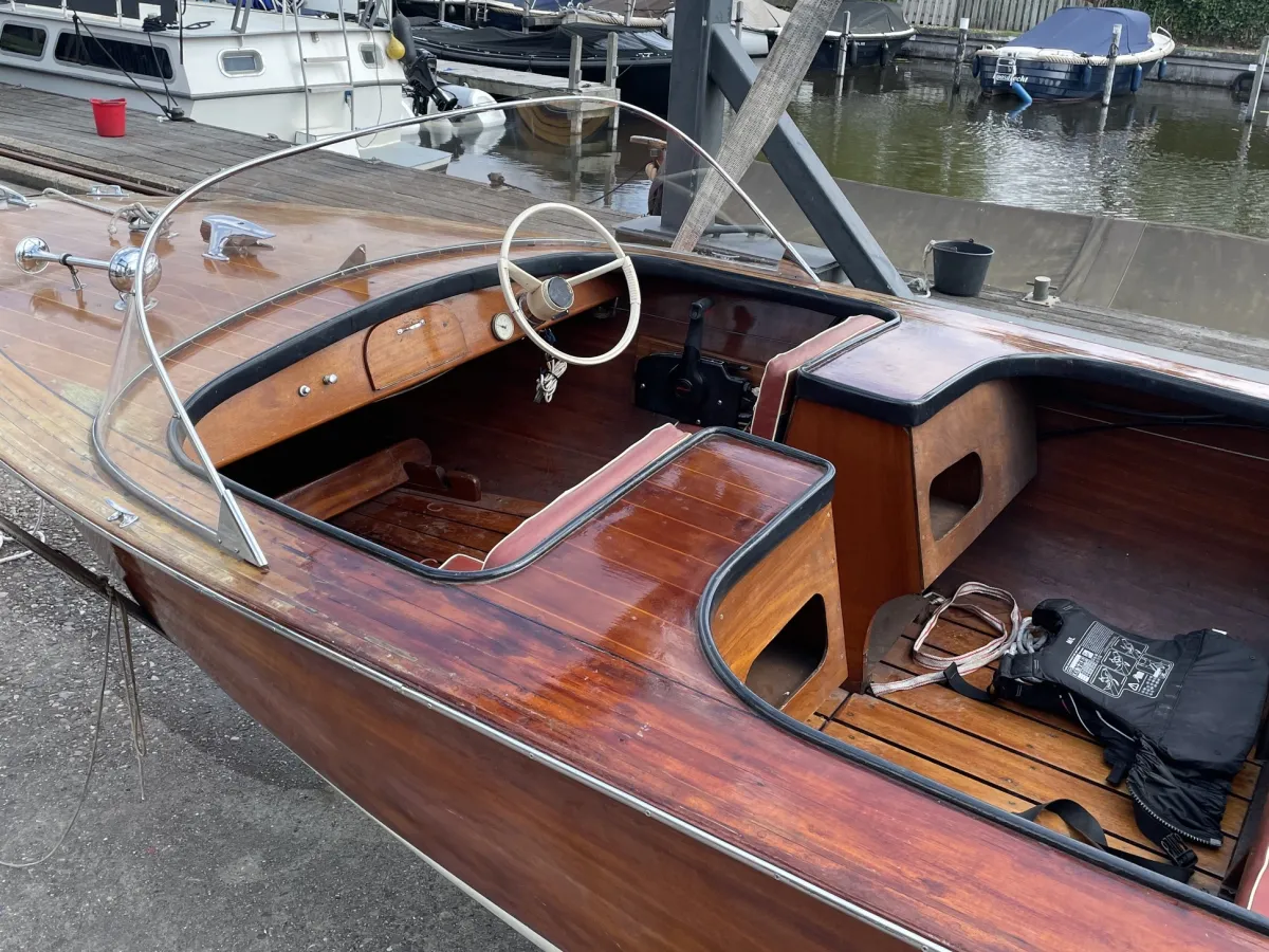 Wood Speedboat Nordson Nereid De Luxe 486