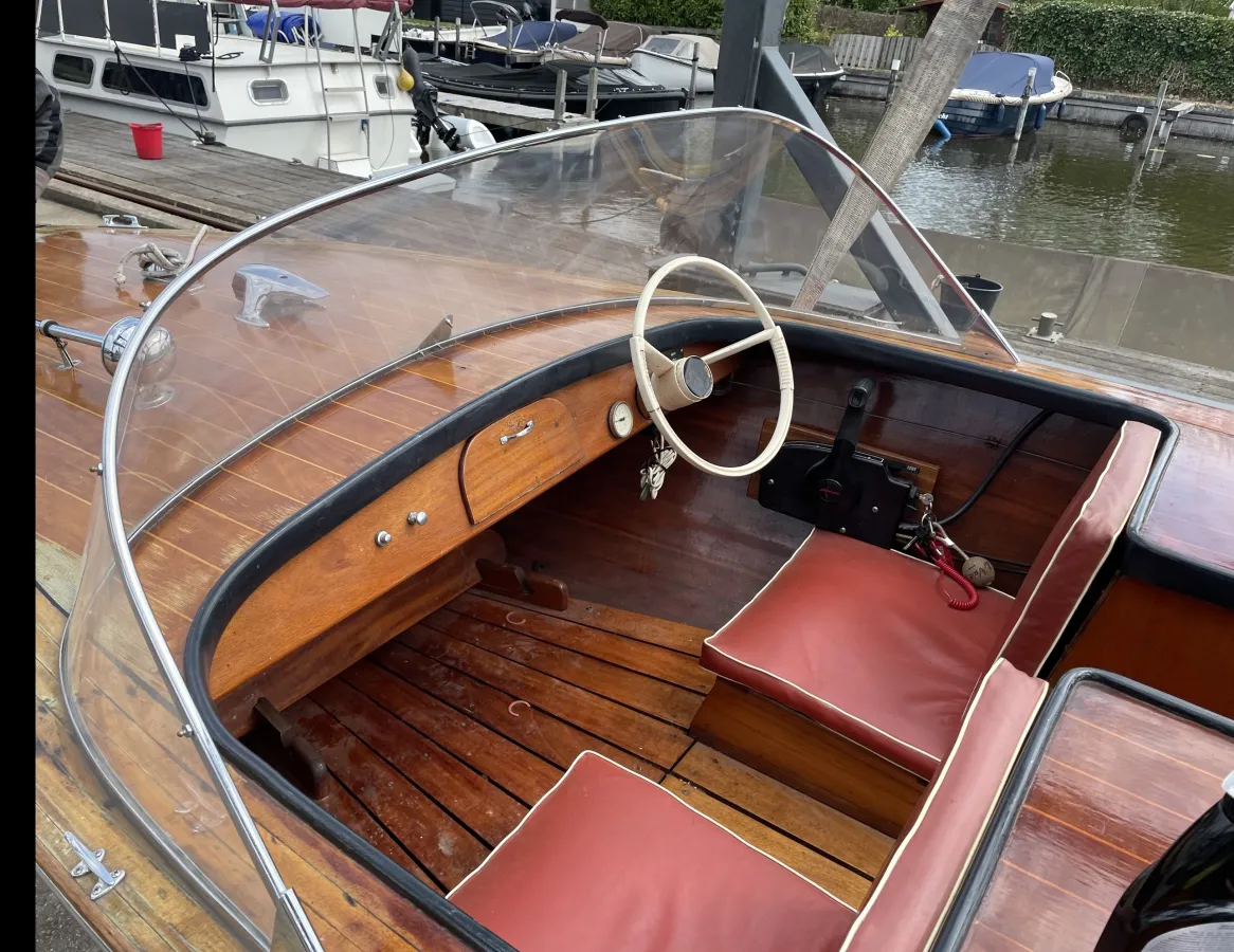 Wood Speedboat Nordson Nereid De Luxe 486