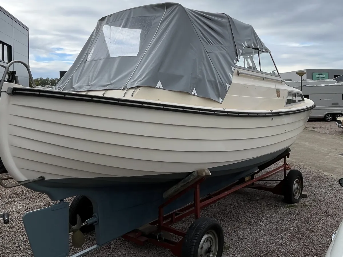 Polyester Motorboat Marex 24 Suncab