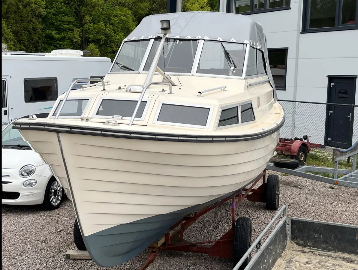 Polyester Motorboat Marex 24 Suncab