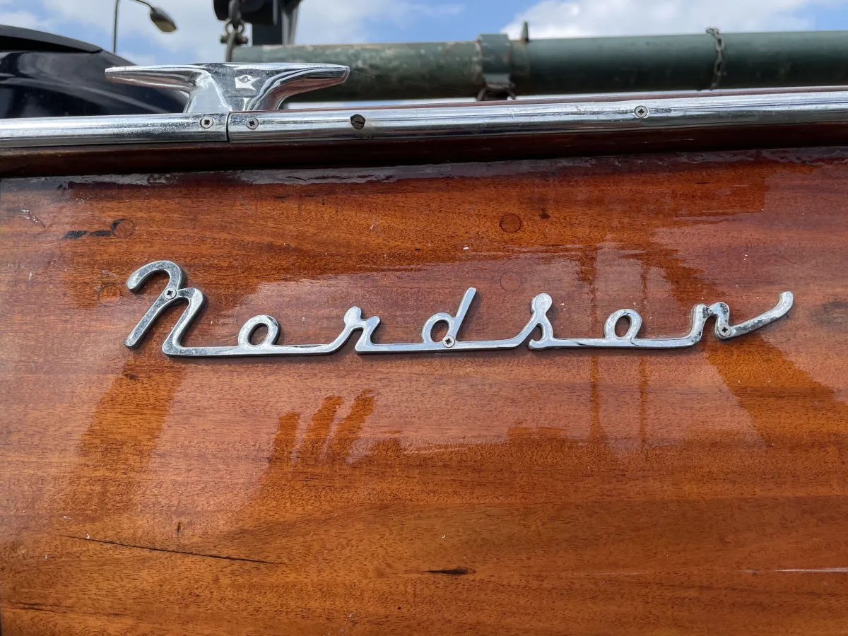 Wood Speedboat Nordson Nereid De Luxe 486