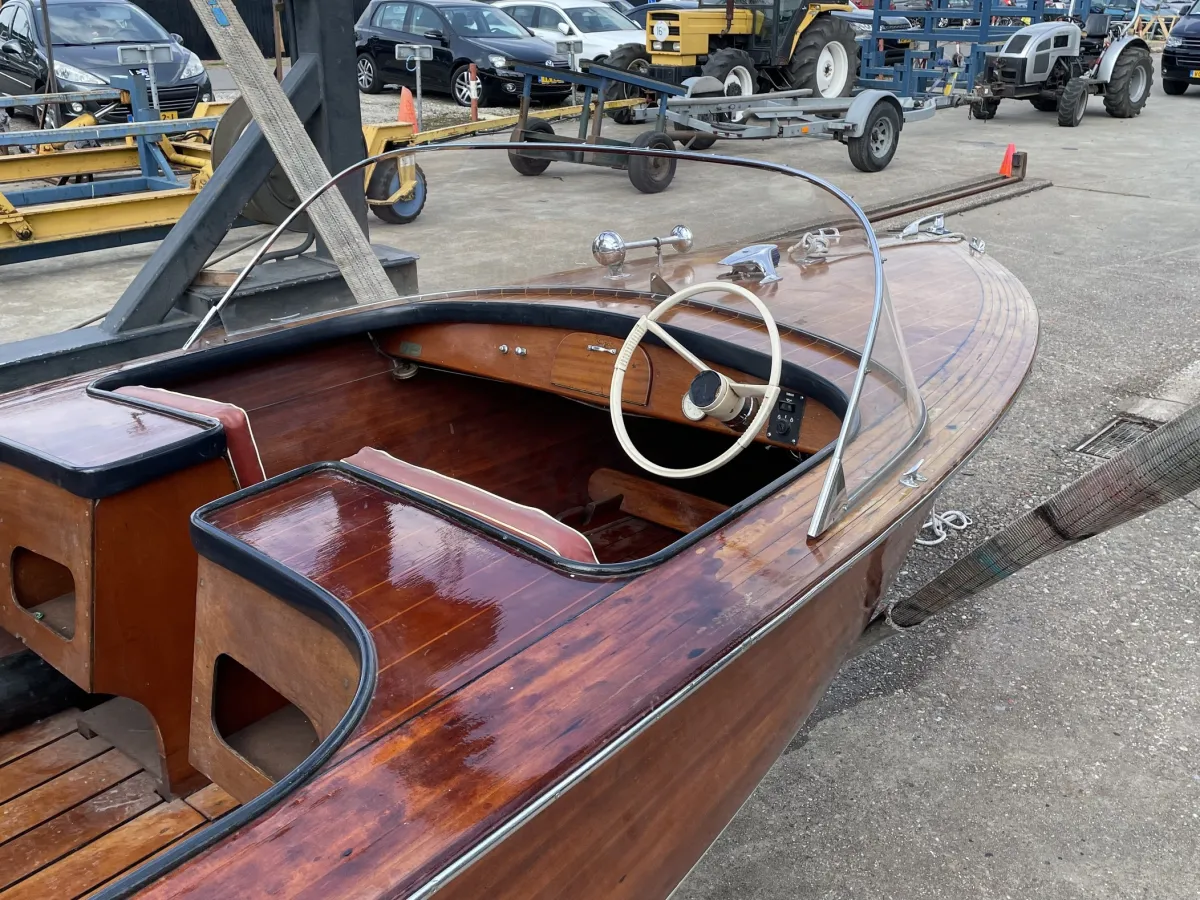 Wood Speedboat Nordson Nereid De Luxe 486