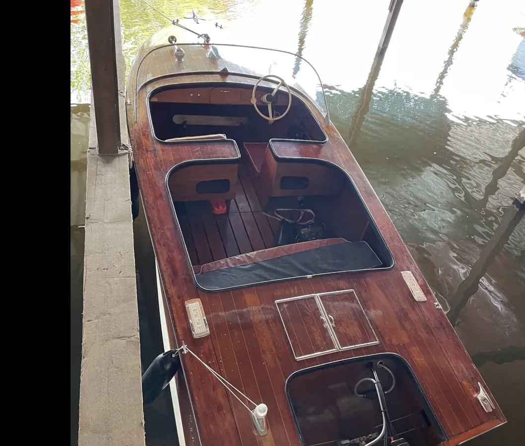 Wood Speedboat Nordson Nereid De Luxe 486