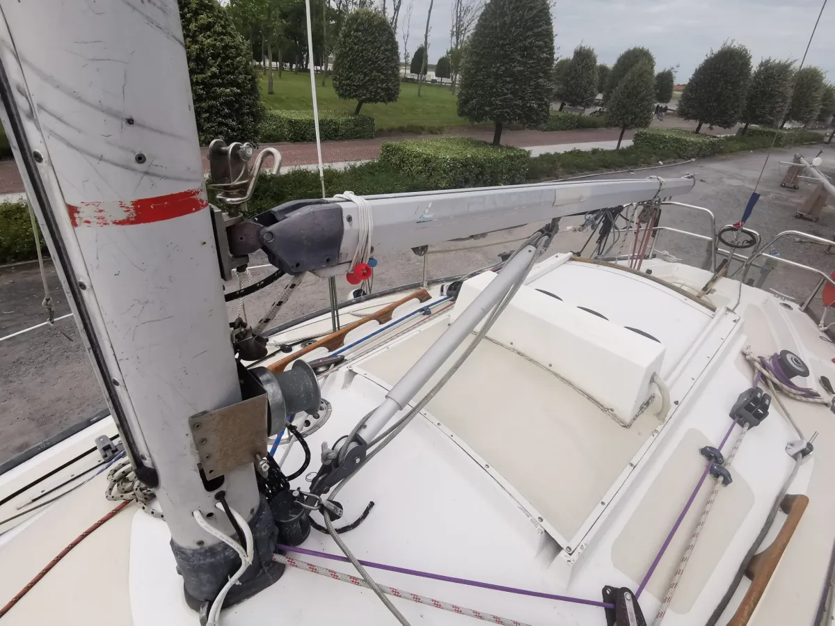 Polyester Sailboat Eygthene 24