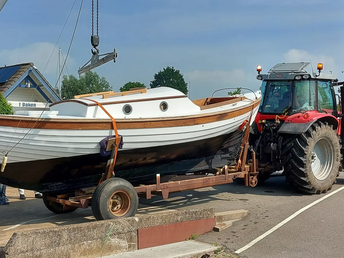 Wood Sailboat Volksboot 750