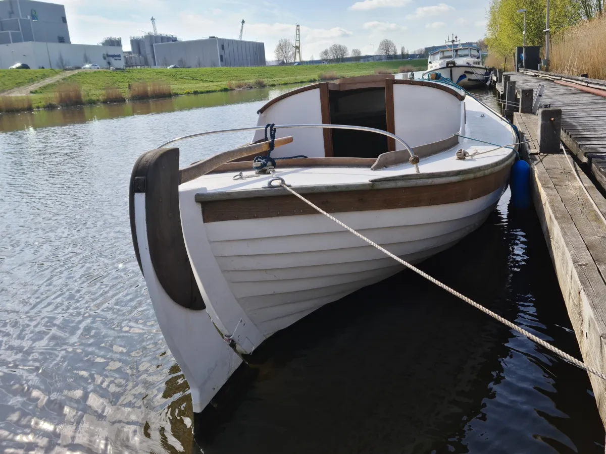 Wood Sailboat Volksboot 750