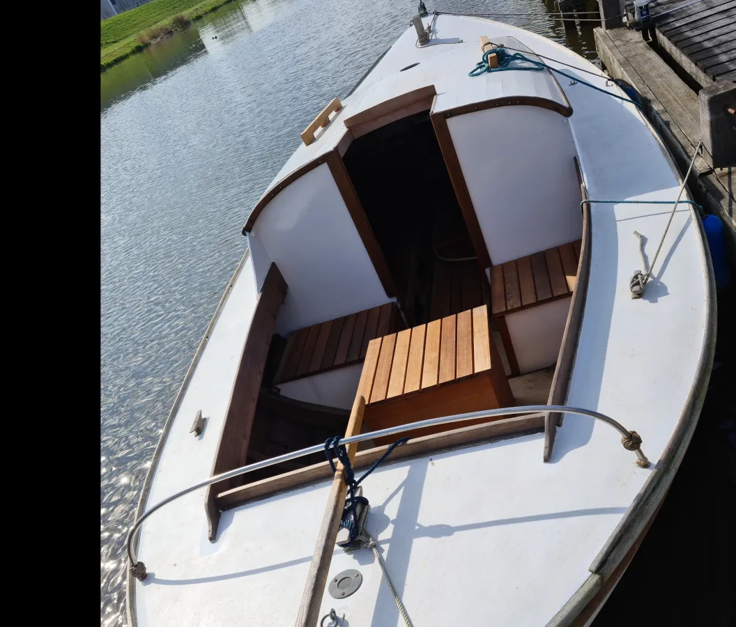 Wood Sailboat Volksboot 750