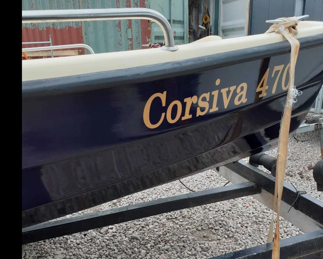 Polyester Sloop Corsiva 470