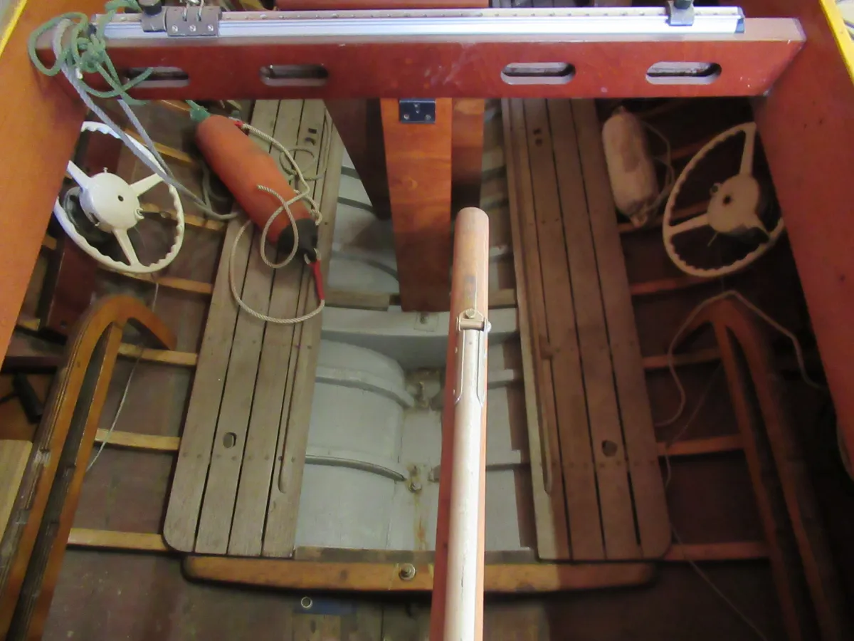 Wood Sailboat Borresen Draak HD198