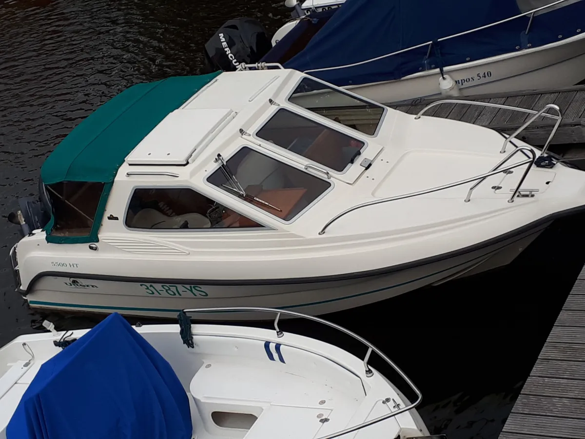 Polyester Speedboat Uttern 5500 HT