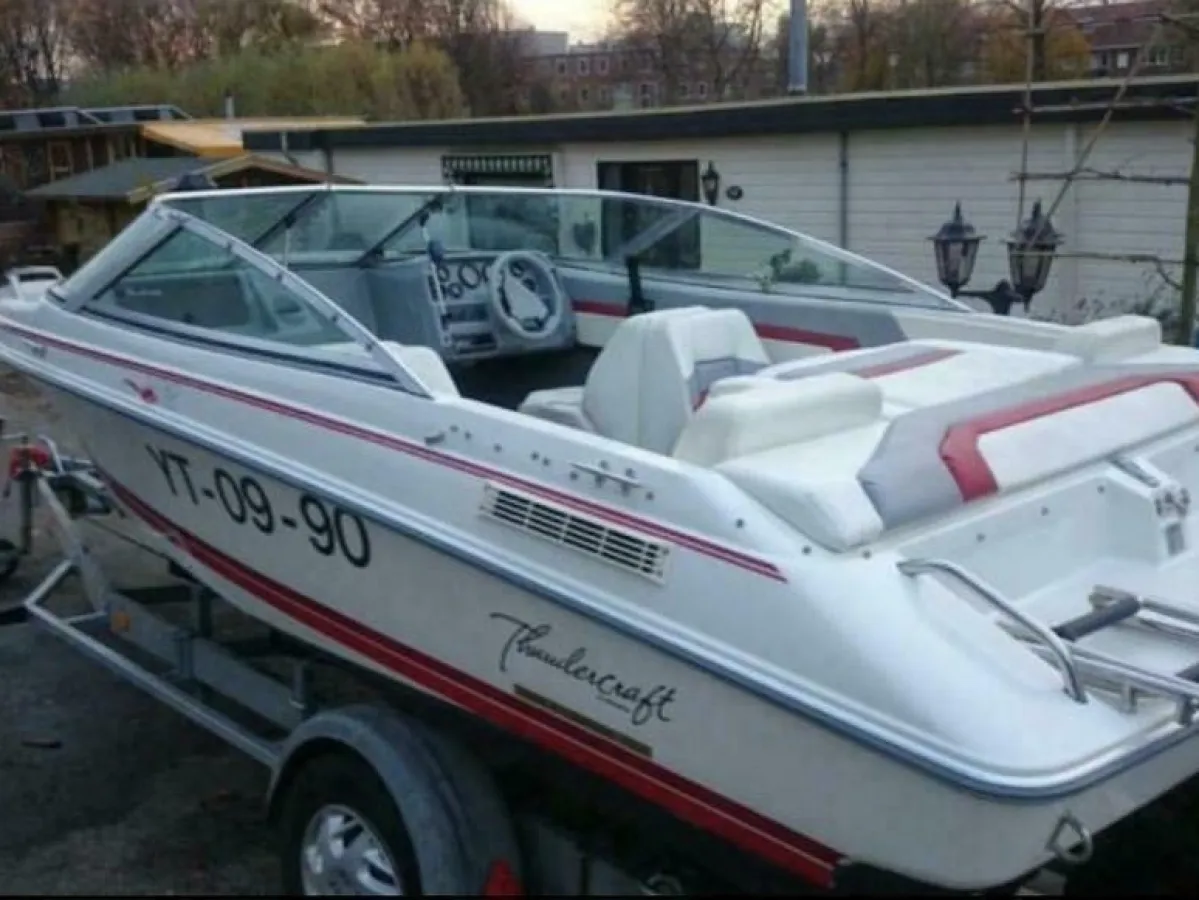 Polyester Speedboat Thundercraft Nuova 170CD