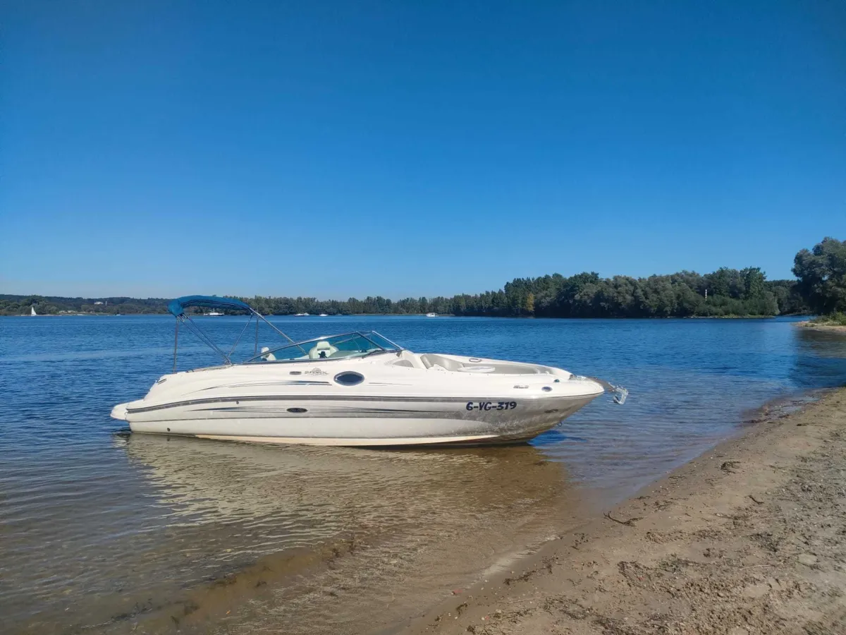 Polyester Speedboat Sea Ray 240 Sundeck