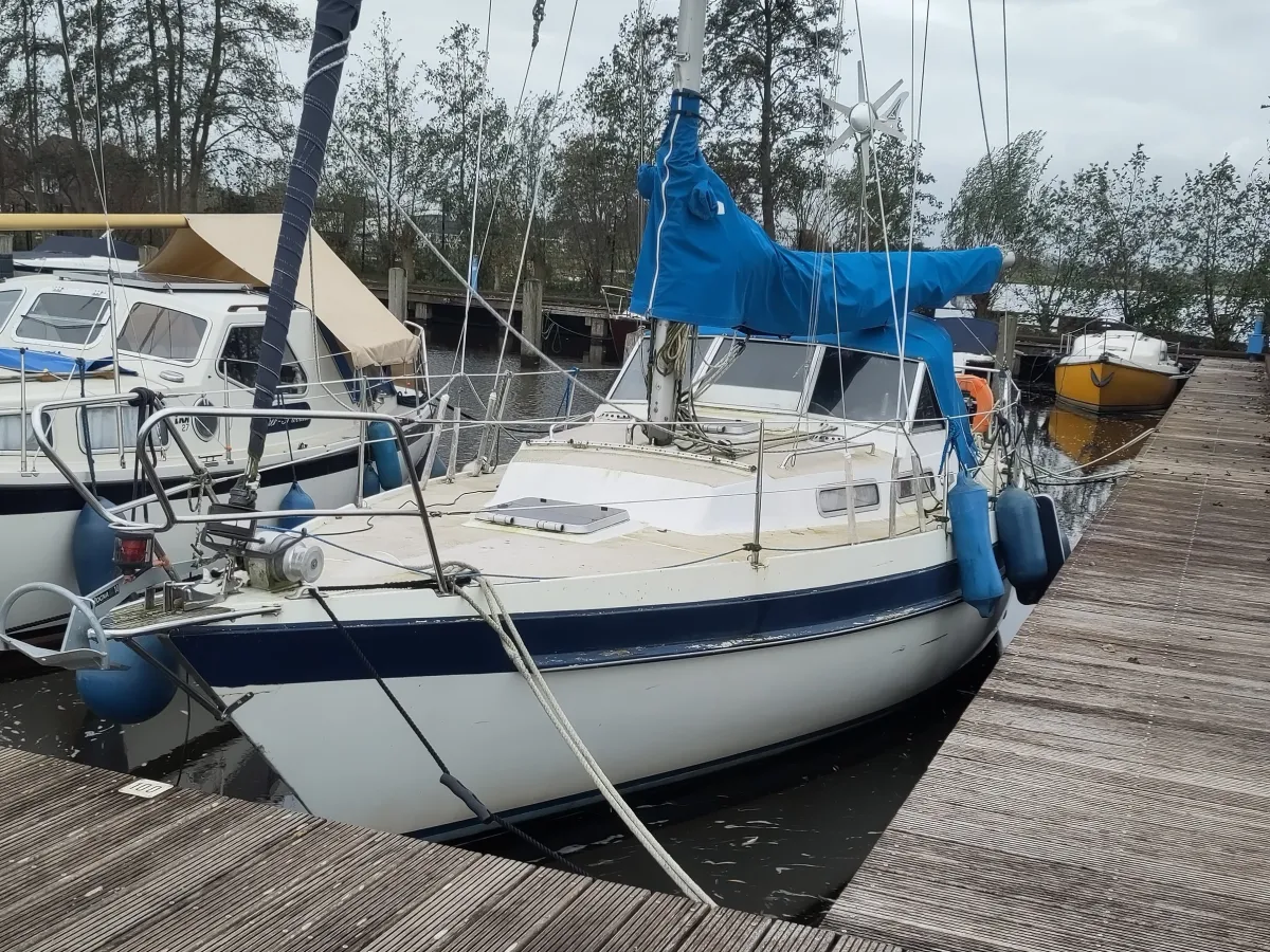 Polyester Sailboat Targa 96 Ak