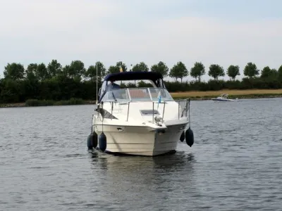 Polyester Motorboat Bayliner 2855 Ciera Sunbridge Photo 18