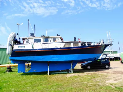 Sailboat Ketch