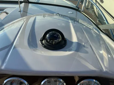 Polyester Motorboat Chaparral 250 Signature Photo 21