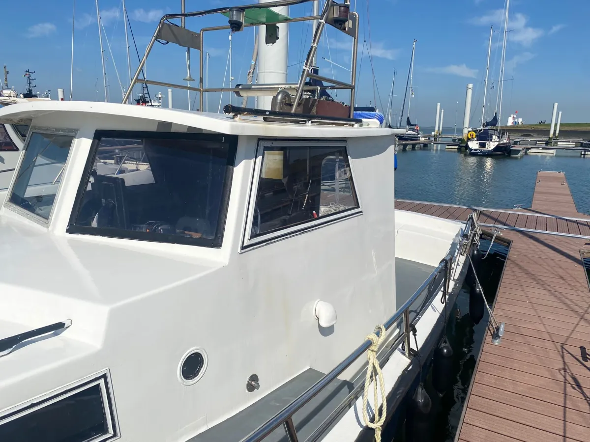 Polyester Motorboat Ocqueteau 830